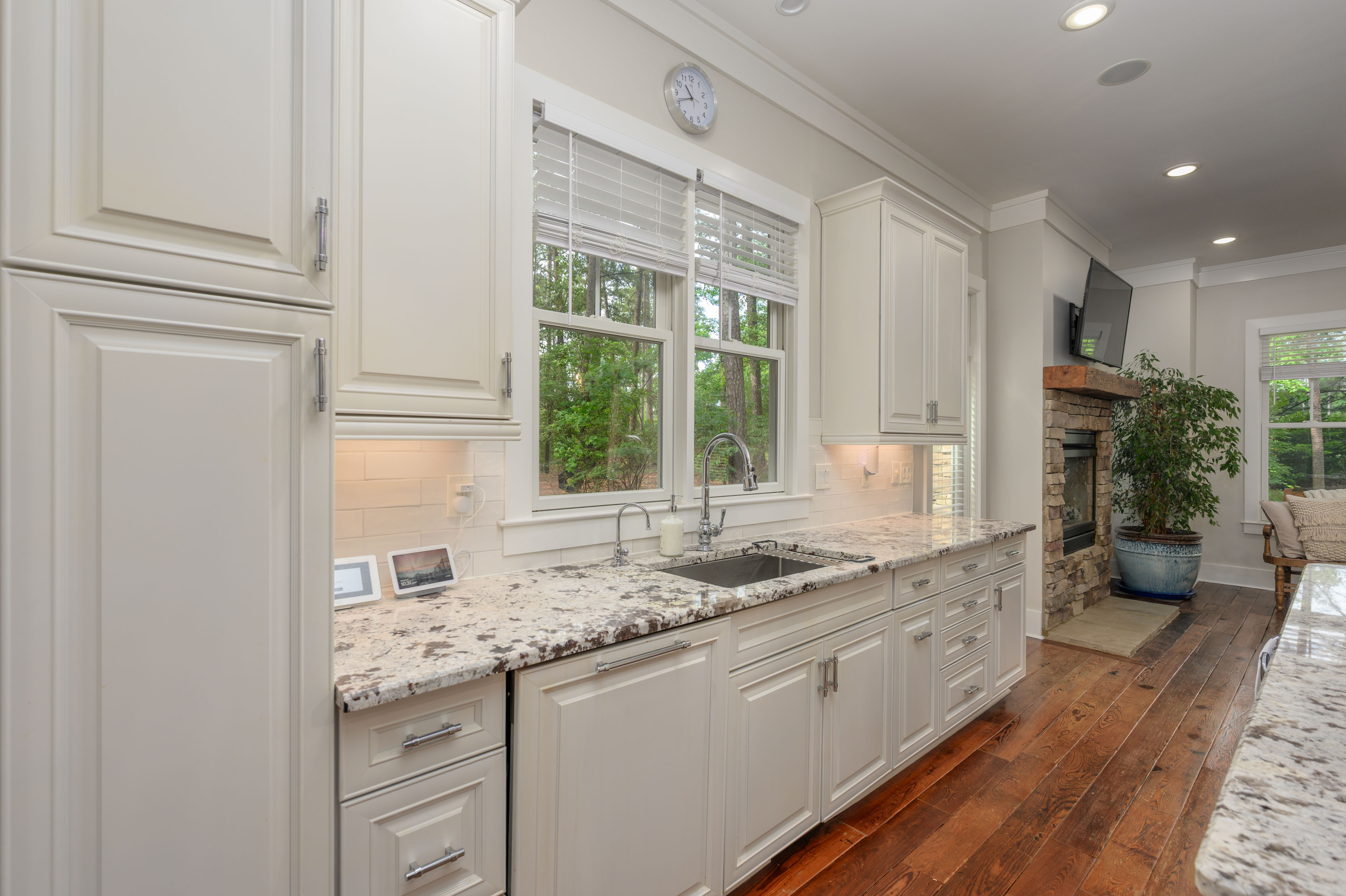 1030 Monfort Court image 13